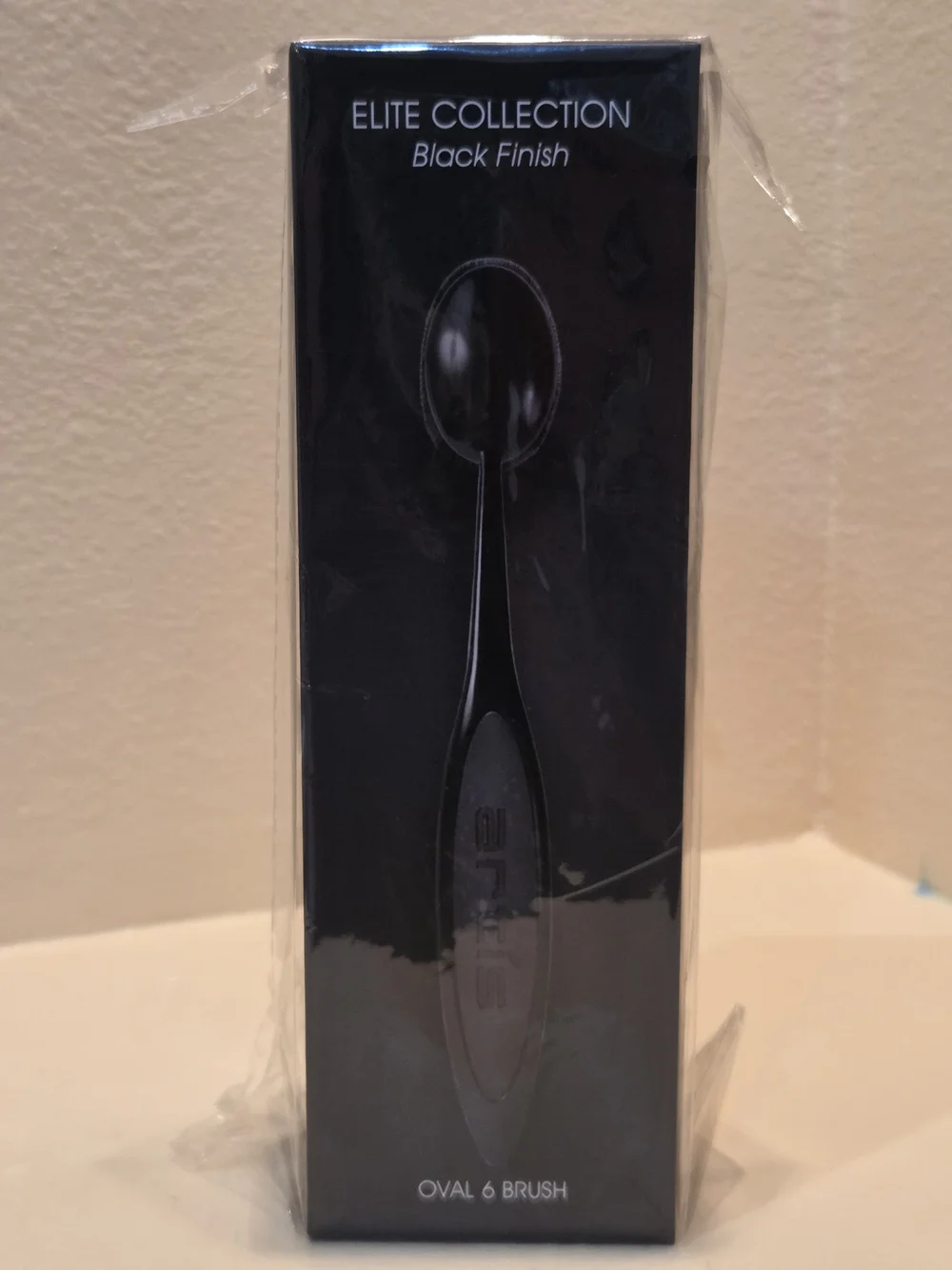 Artis Elite Collection Oval 6 Brush Black Finish Makeup Brush New Sealed